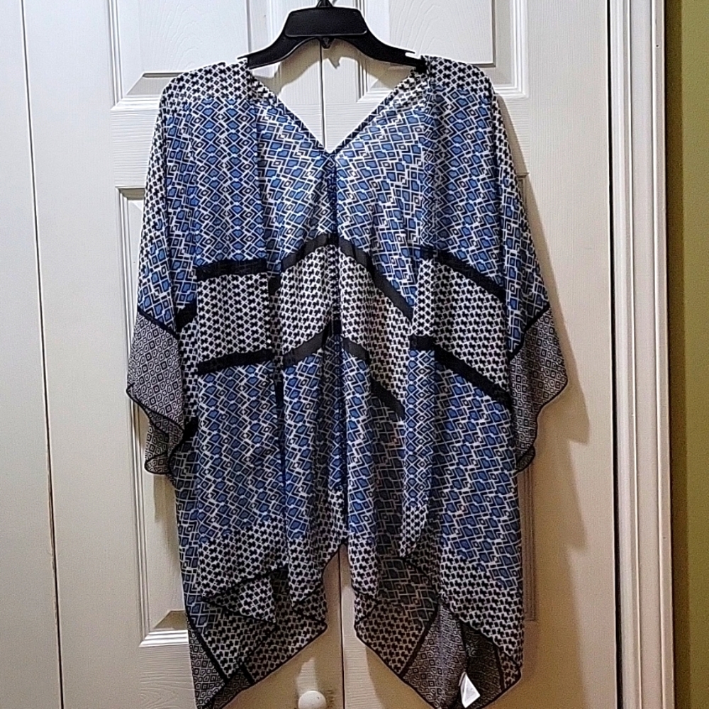 CUTE Boho ruana, wrap or cape.